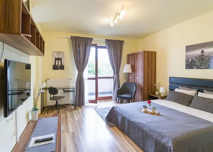 Lux Apart, Wifi, Netflix, Check In 24/7