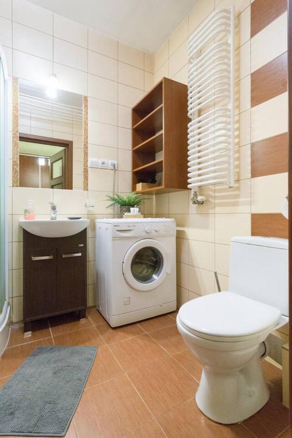 Lux Apart, Wifi, Netflix, Check In 24/7 Apartment *