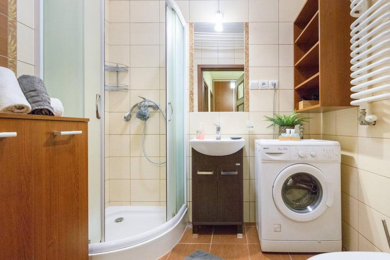 Lux Apart, Wifi, Netflix, Check In 24/7 Apartment