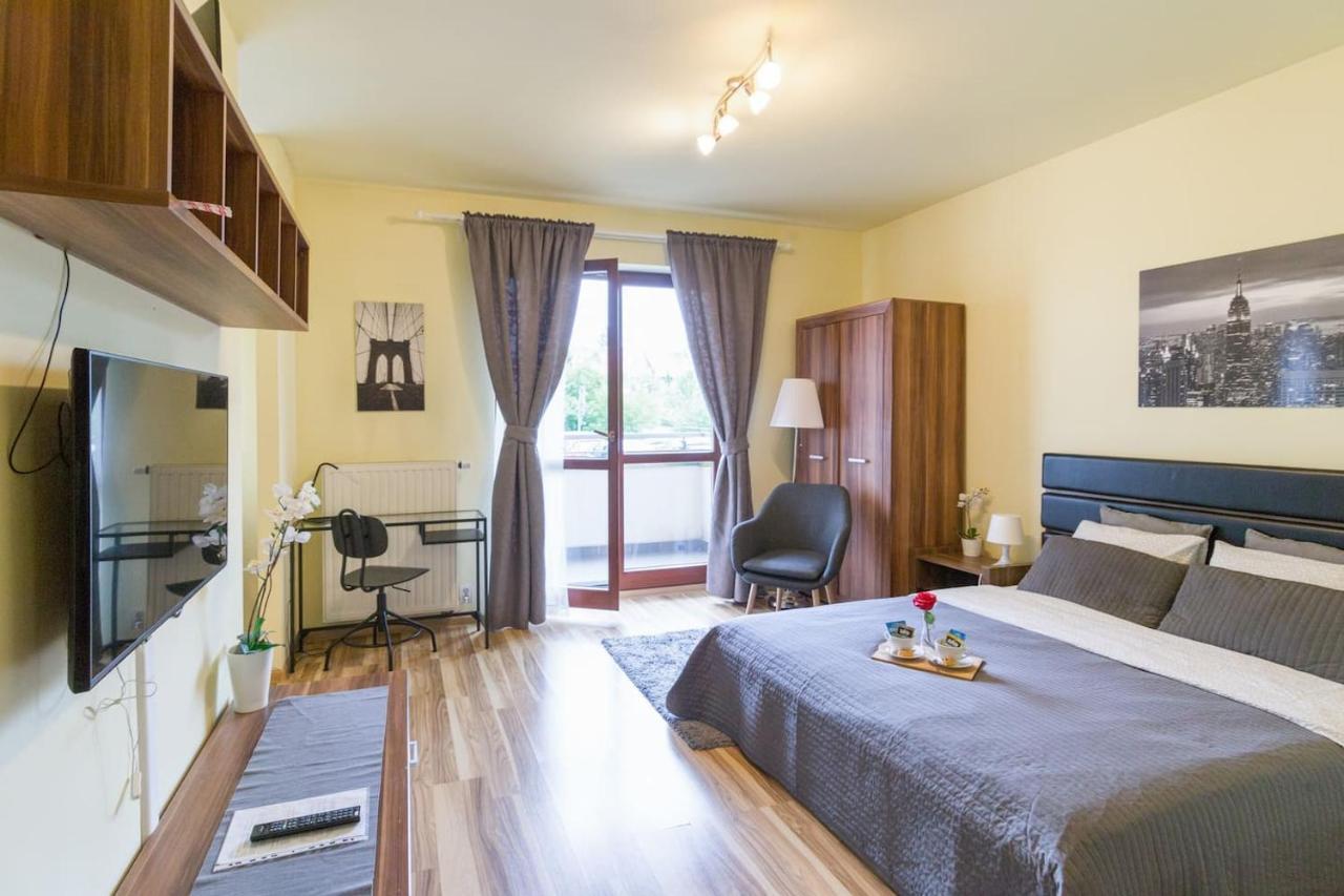 Apartment Lux Apart, Wifi, Netflix, Check In 24/7 *