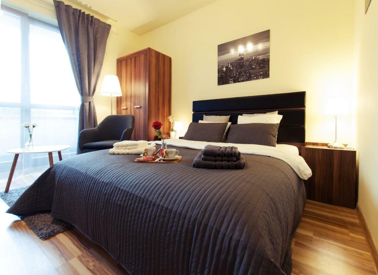 Lux Apart, Wifi, Netflix, Check In 24/7